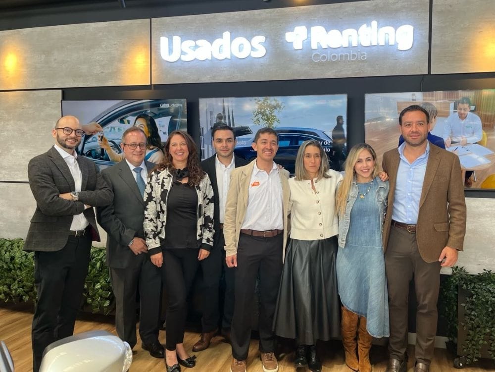 El mercado de vehículos usados en Colombia continúa fortaleciéndose. Entre enero y junio de 2026 se realizaron más de 505.000 traspasos, impulsados por una mayor oferta, compradores más informados, el crecimiento de las SUV y procesos de compra cada vez más transparentes. Bogotá lidera la demanda nacional y concentra más del 42 % de las operaciones junto con su región de influencia. V12MAGAZINE