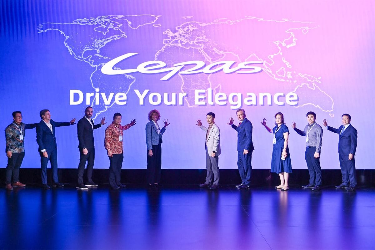 LEPAS, la marca premium del Grupo Chery, llega a Colombia, apostando por la tecnología y la electrificación V12MAGAZINE LEPAS, la nueva marca global de lujo del Grupo Chery, prepara su llegada a Colombia durante el último trimestre del año. Con una propuesta basada en tecnología inteligente, superhibridación y vehículos eléctricos, busca abrir un nuevo capítulo para la movilidad premium en el país. V12MAGAZINE