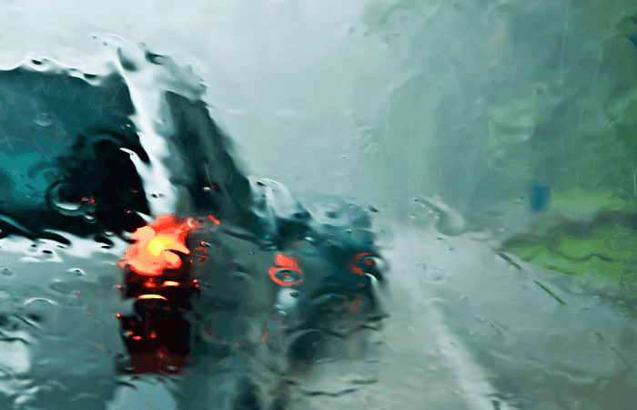 Del calor extremo a las lluvias: así afecta el clima el funcionamiento de tu vehículo en Colombia V12MAGAZINE vehículo lluvia