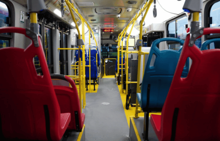 Bogotá estrena 50 buses eléctricos únicos en el mundo: así cambiarán los viajes en TransMilenio V12MAGAZINE buses eléctricos de TransMilenio