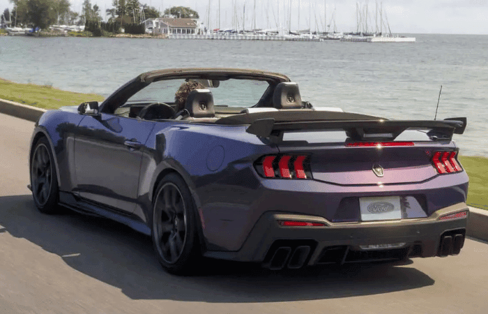 Ford Mustang Dark Horse SC Convertible