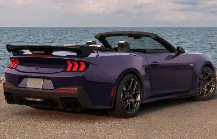 Ford Mustang Dark Horse SC Convertible