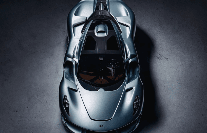 Hennessey Blackbird: el exclusivo hiperdeportivo que quiere acabar con la moda de las pantallas V12MAGAZINE Hennessey Blackbird