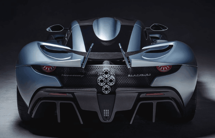 Hennessey Blackbird: el exclusivo hiperdeportivo que quiere acabar con la moda de las pantallas V12MAGAZINE Hennessey Blackbird