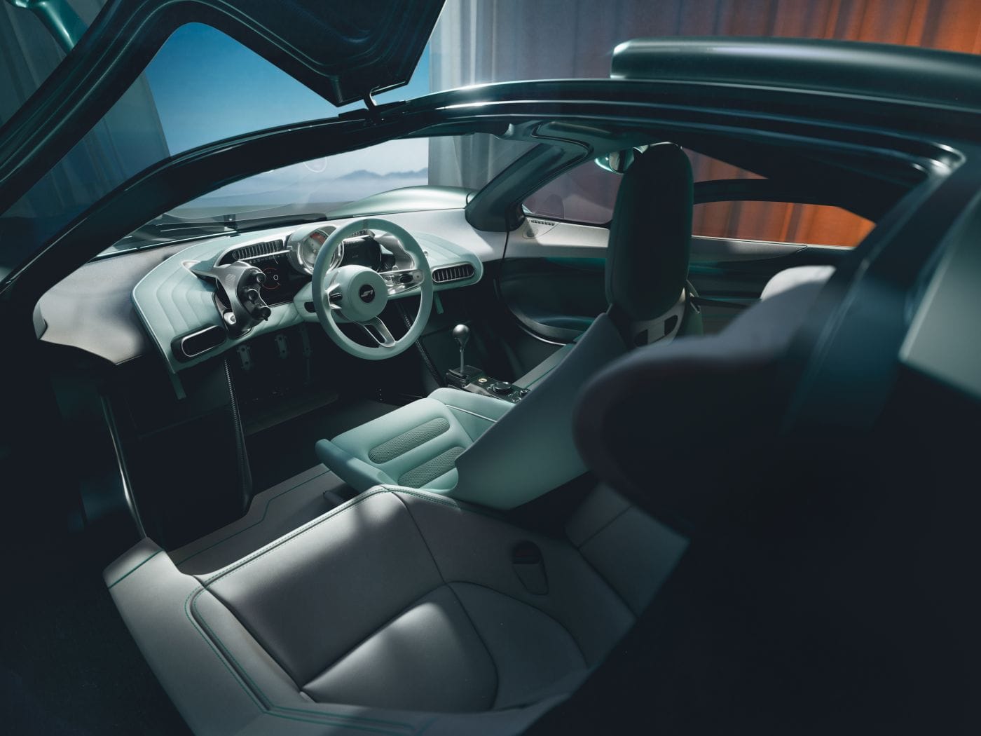 Gordon Murray S1: el V12 manual que convierte la exclusividad en una nueva forma de viajar V12MAGAZINE Gordon Murray S1 es el nuevo supercar de 690 PS que combina un V12 Cosworth atmosférico, caja manual y una producción limitada a solo 64 unidades. V12MAGAZINE