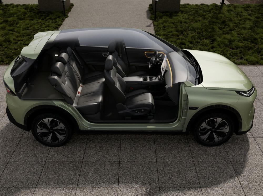 NEVO Q05 llega a Colombia con 455 km de autonomía NEDC, pero su verdadero desafío está en otro lugar: demostrar que un eléctrico puede ser una decisión práctica y no solamente tecnológica. V12MAGAZINE