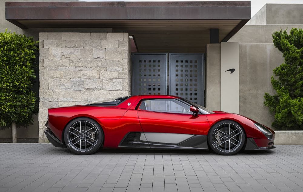 McLaren McL 6GT: el sueño de Bruce McLaren vuelve con tres pedales V12MAGAZINE McLaren McL 6GT no es simplemente un ejercicio de diseño: es el regreso de una idea que Bruce McLaren dejó inconclusa hace más de medio siglo, ahora reinterpretada con fibra de carbono, motor V8 y una caja manual. V12MAGAZINE