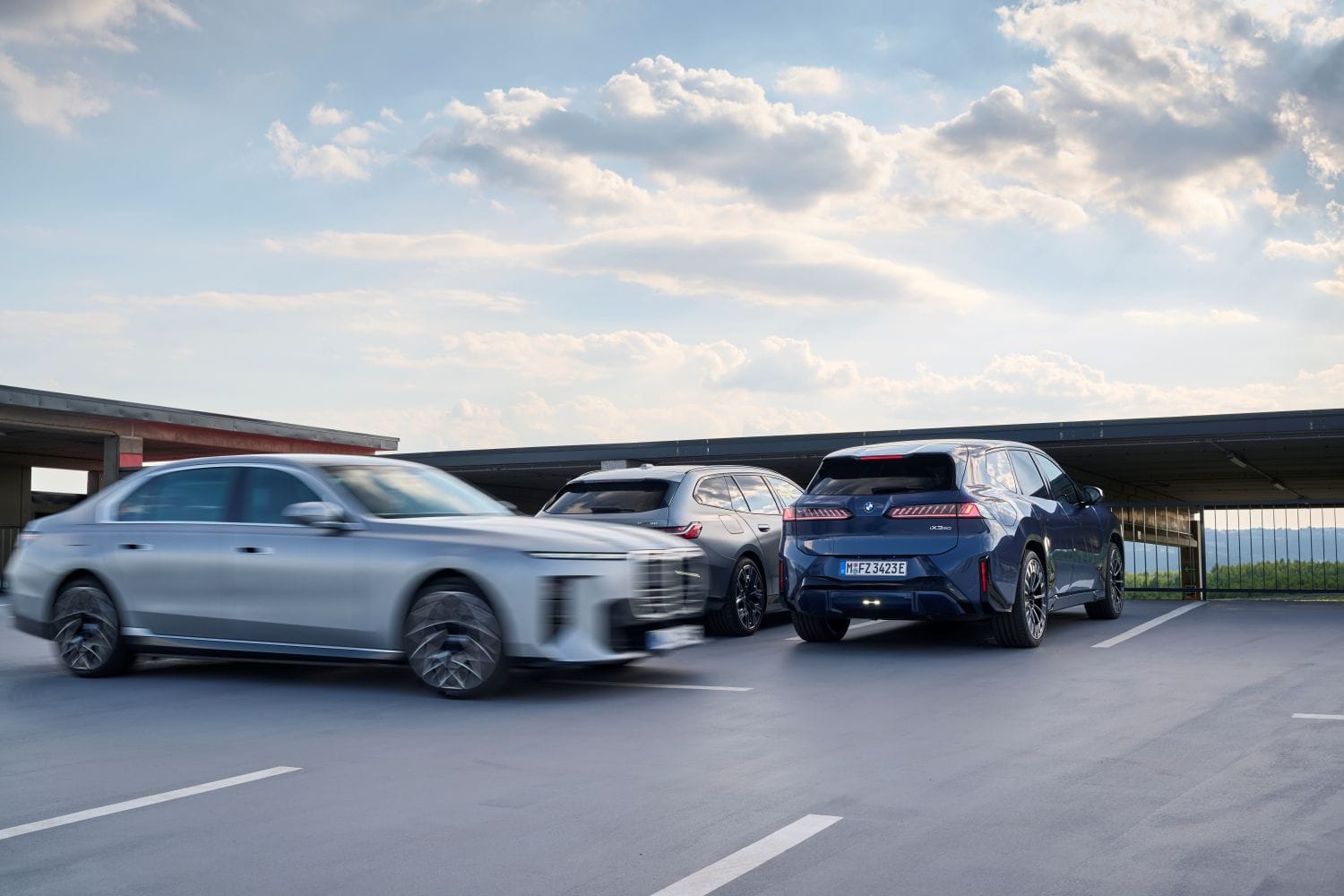 Seguridad activa de BMW entra en una nueva etapa con la Neue Klasse: más tecnología de serie y sistemas que entienden mejor cuándo intervenir y cuándo dejar conducir. V12MAGAZINE