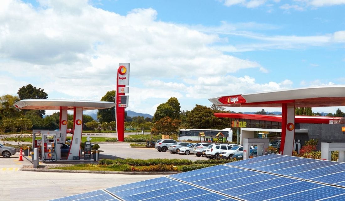 Terpel puso en marcha el cargador ultrarrápido más potente de Colombia. La nueva infraestructura promete reducir los tiempos de recarga hasta en un 50 % y fortalece el crecimiento de la movilidad eléctrica en el país. V12MAGAZINE