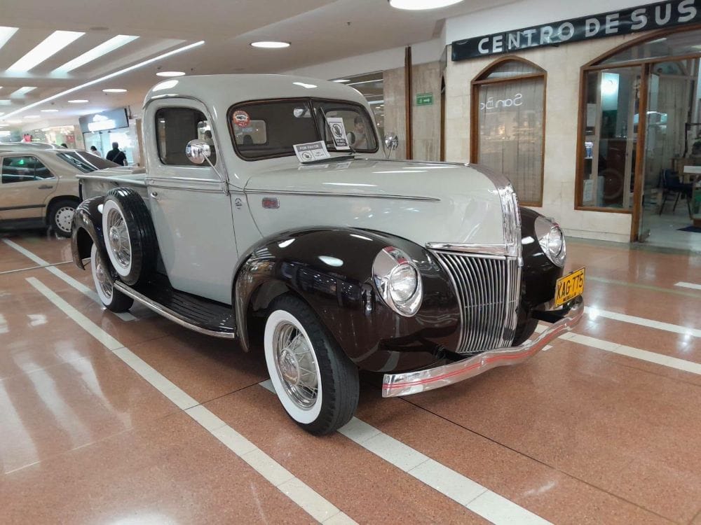 Auto antiguo más bello de Colombia: Medellín prepara una elección que promete generar polémicas V12MAGAZINE Auto antiguo más bello de Colombia será el título que estará en juego en Medellín, donde 40 vehículos clásicos competirán por convertirse en la joya automotriz favorita del país. V12MAGAZINE