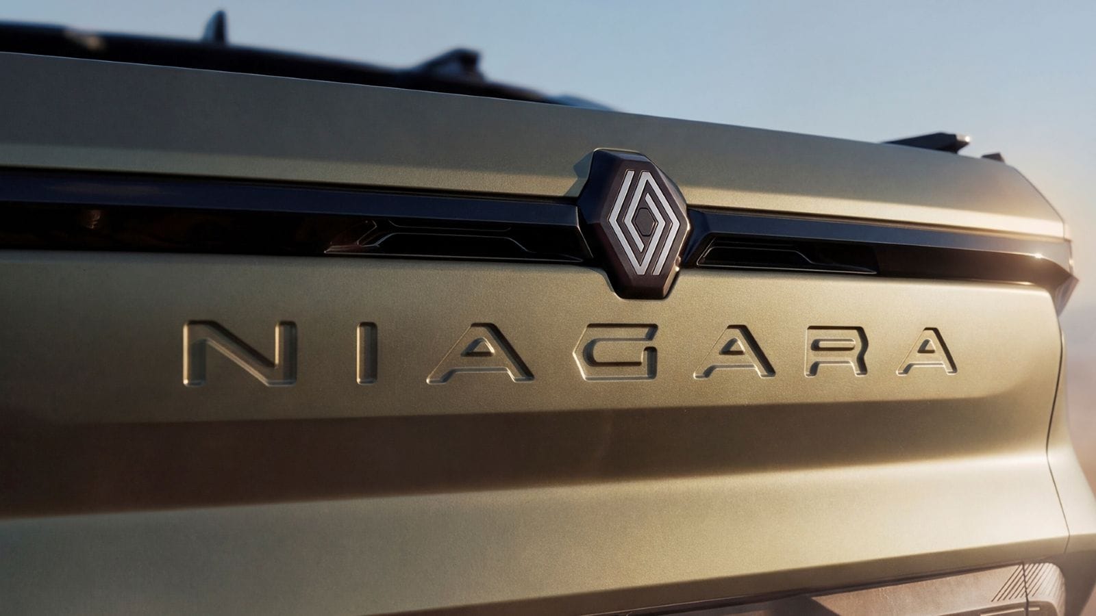 Renault Group acelera su transformación: más de la mitad de sus ventas en Europa ya son electrificadas V12MAGAZINE Renault Group cerró un sólido primer semestre de 2026, pero la verdadera noticia está en su transformación. La electrificación ya representa el 52 % de sus ventas en Europa y la marca acelera el lanzamiento de una nueva generación de modelos. V12MAGAZINE