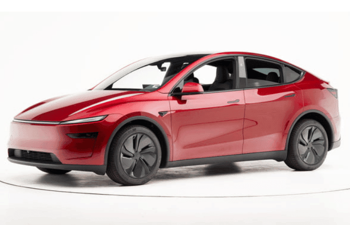 Tesla Model Y 2026 fue puesta a prueba: este fue el resultado que sorprendió al IIHS V12MAGAZINE Tesla Model Y IIHS