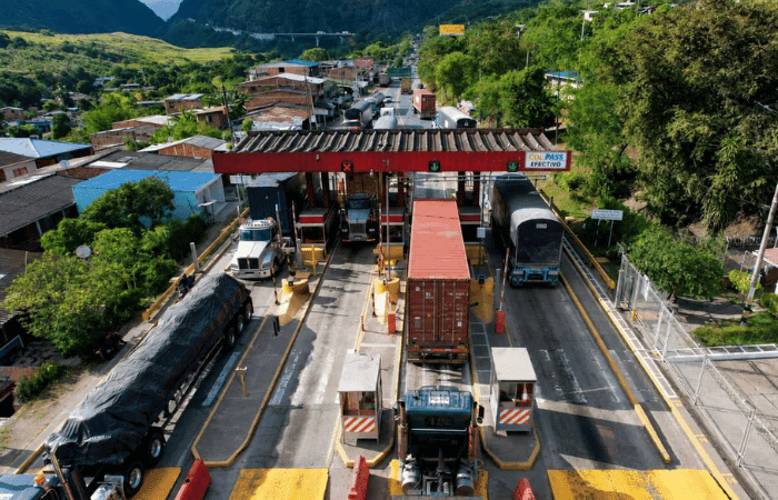 ¿Se acabarían los peajes en Colombia? Así cambiarían las principales rutas con la nueva propuesta V12MAGAZINE Peaje