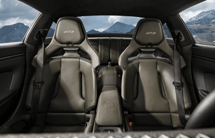 Porsche 911 GT3: una joya exclusiva inspirada en los Alpes V12MAGAZINE Porsche 911 GT3