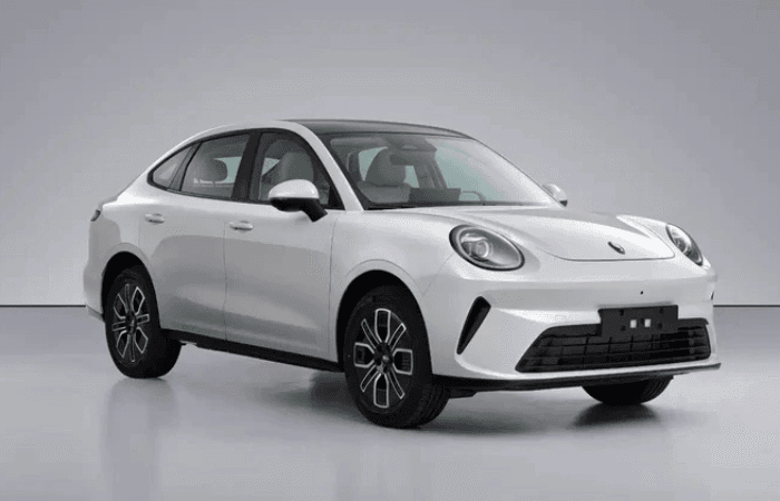 GWM Ora 5 sedán