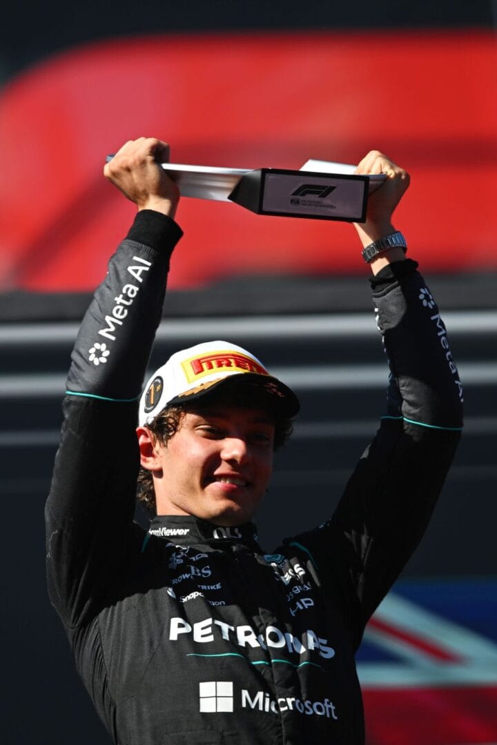Kimi Antonelli domina el caos estratégico del primer GP del Madring V12MAGAZINE Kimi Antonelli