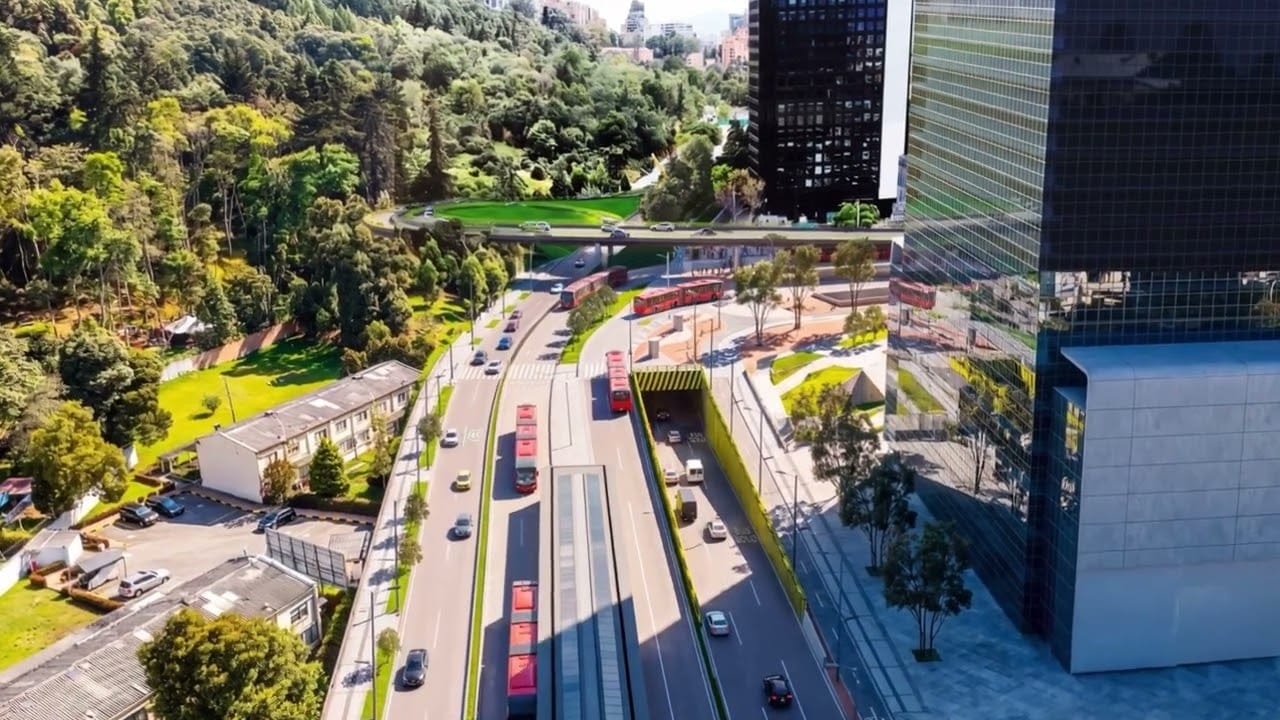 La carrera Séptima de Bogotá estrenó un contraflujo hacia el norte durante los sábados en la mañana. V12MAGAZINE