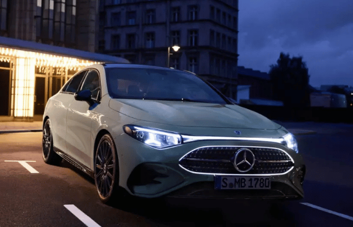 Mercedes-Benz CLA 220 4MATIC: el nuevo híbrido que puede rodar en modo eléctrico V12MAGAZINE Mercedes-Benz CLA 220 4MATIC
