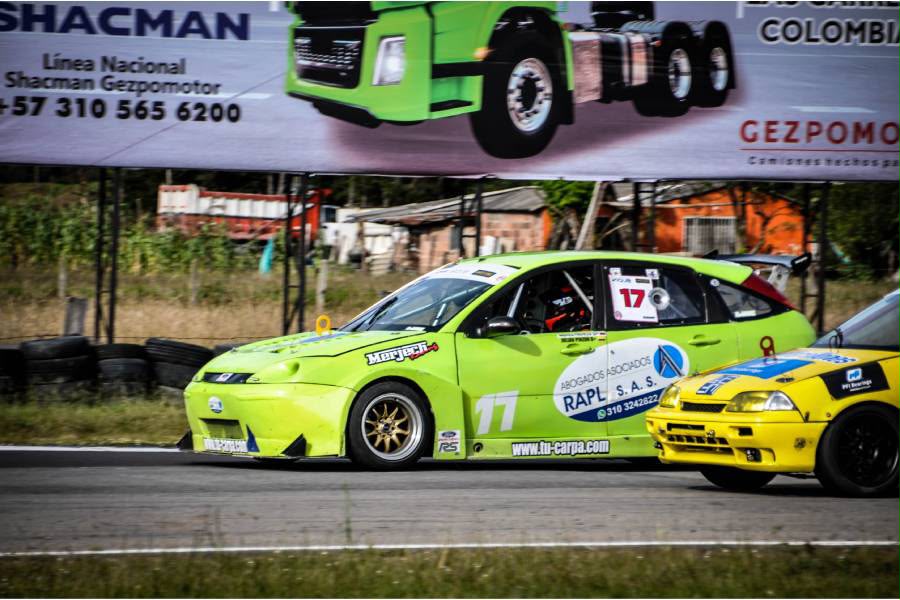 El CNA 2026 corona a sus campeones en Tocancipá con el premio Ford 130. Analizamos la correlación de fuerzas por grupos, modelos, las opciones y más. V12MAGAZINE
