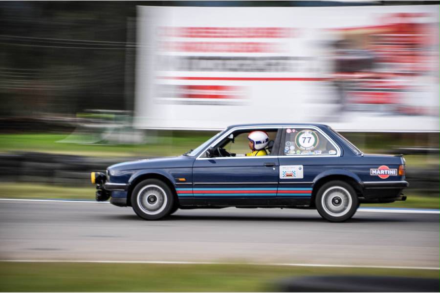 El CNA 2026 corona a sus campeones en Tocancipá con el premio Ford 130. Analizamos la correlación de fuerzas por grupos, modelos, las opciones y más. V12MAGAZINE