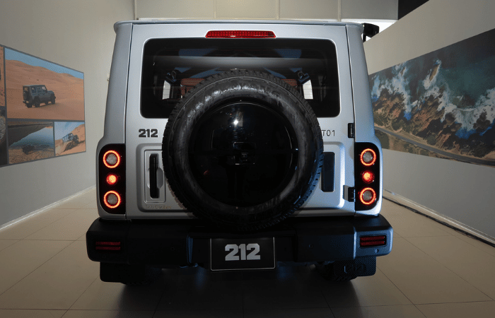 212 T01 Adventure