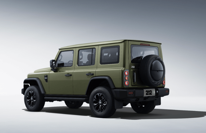 212 T01 Adventure