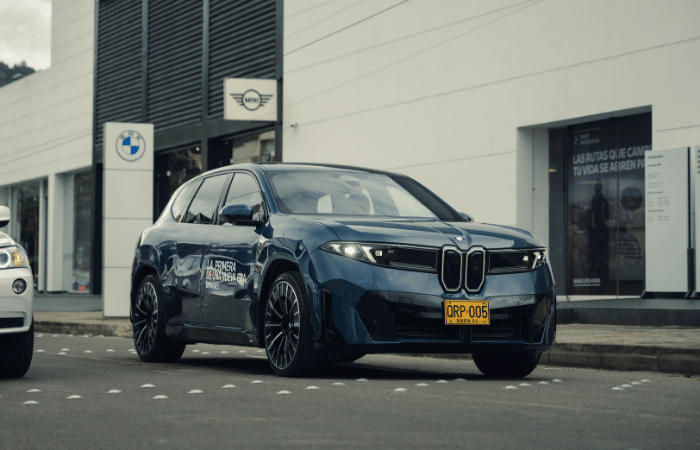 BMW iX3 50