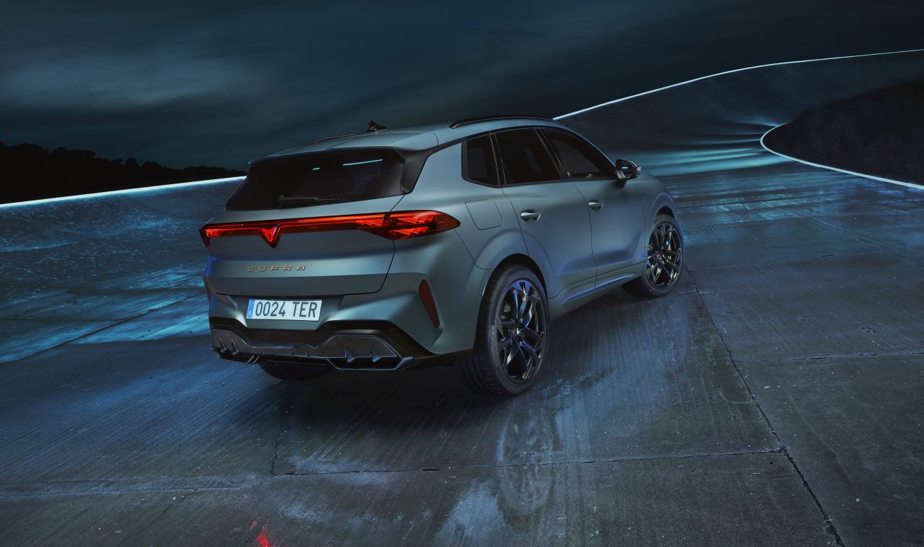 CUPRA León VZ y Terramar PHEV: dos formas de entender el desempeño llegan a Colombia V12MAGAZINE Dos modelos, dos personalidades y una misma marca. CUPRA amplía su oferta colombiana con un compacto deportivo de 300 CV y un SUV híbrido enchufable de 201 HP. V12MAGAZINE