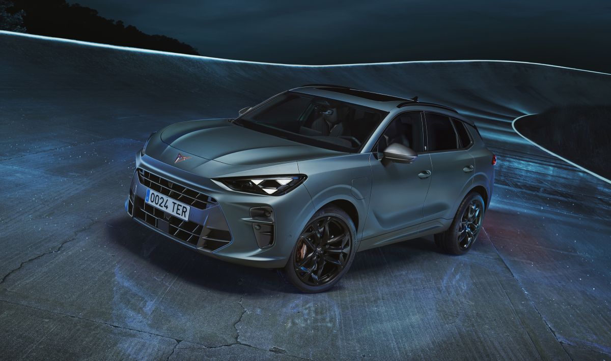 CUPRA León VZ y Terramar PHEV: dos formas de entender el desempeño llegan a Colombia V12MAGAZINE Dos modelos, dos personalidades y una misma marca. CUPRA amplía su oferta colombiana con un compacto deportivo de 300 CV y un SUV híbrido enchufable de 201 HP. V12MAGAZINE